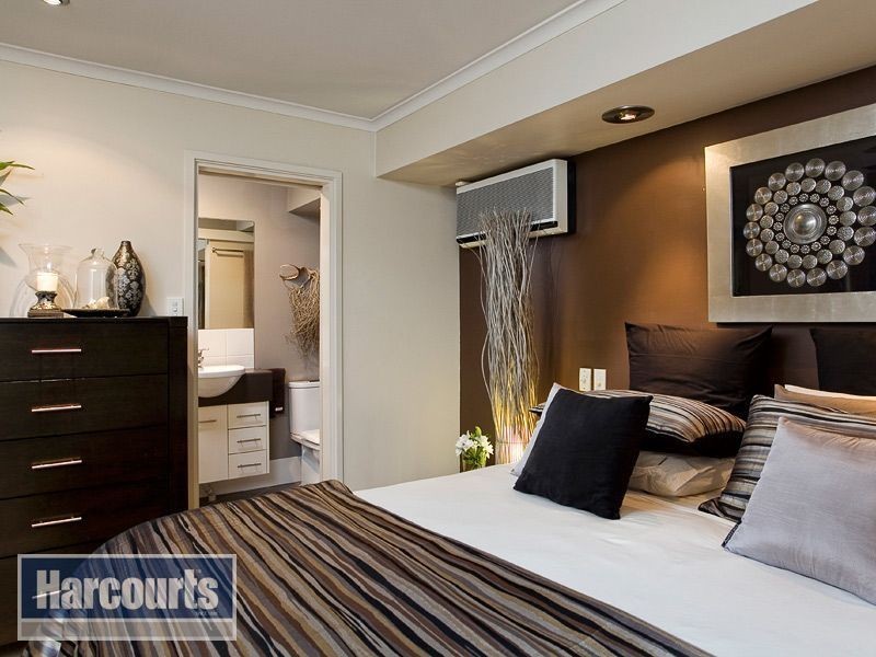 12 Walsall Street, The Gap QLD 4061