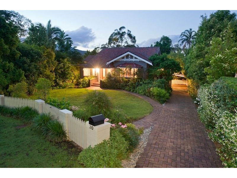 30 Mareeba Road, Ashgrove QLD 4060