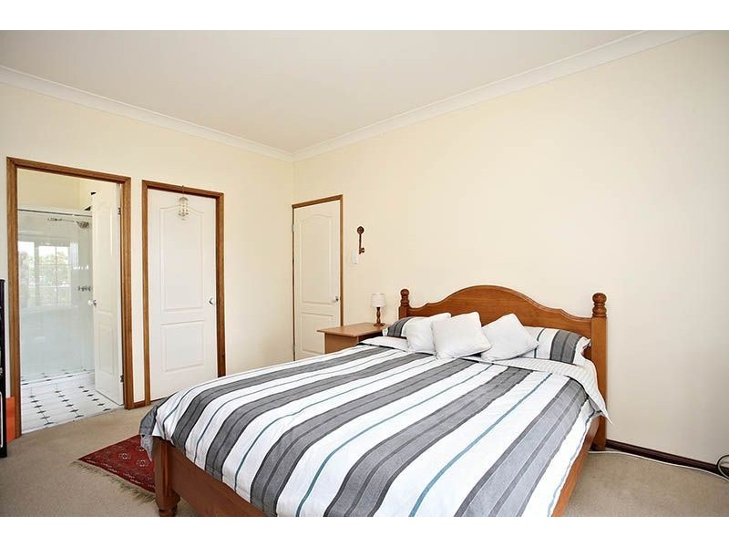 38 Coronation Street, Bardon QLD 4065