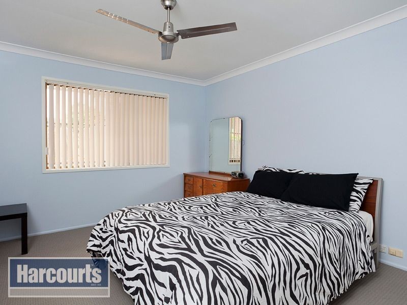 11 Kinbrace Street, Ferny Grove QLD 4055