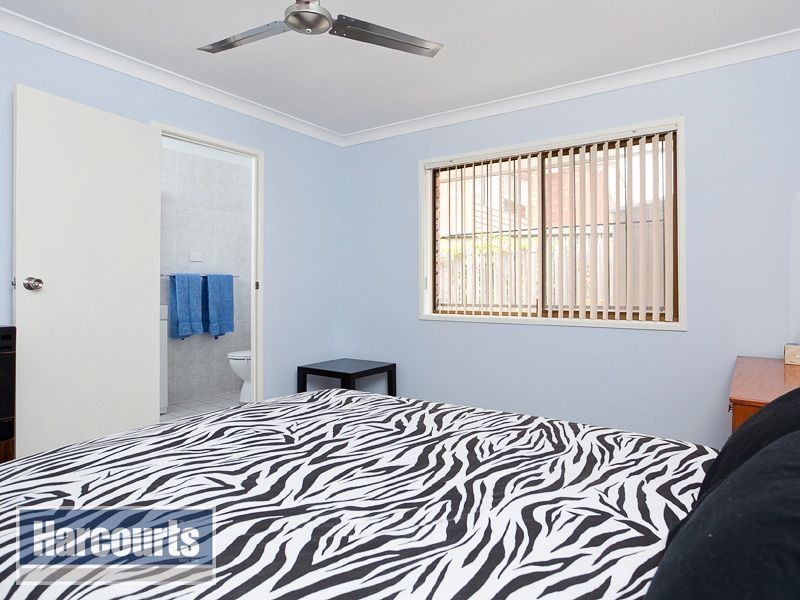 11 Kinbrace Street, Ferny Grove QLD 4055