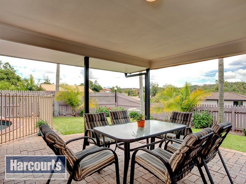 11 Kinbrace Street, Ferny Grove QLD 4055