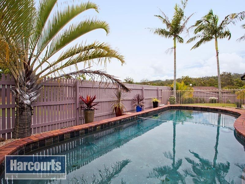 11 Kinbrace Street, Ferny Grove QLD 4055