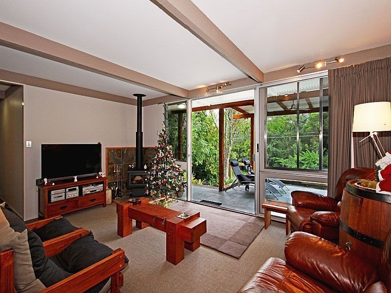 1 Jirrima Street, The Gap QLD 4061