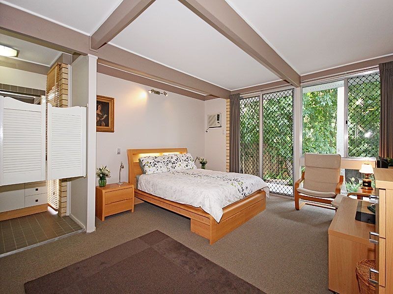 1 Jirrima Street, The Gap QLD 4061