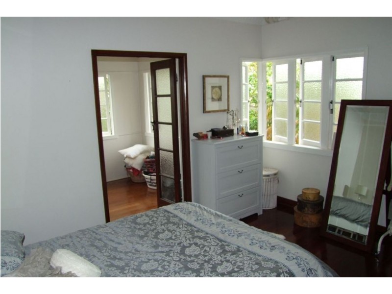 289 Banks Street, Ashgrove QLD 4060