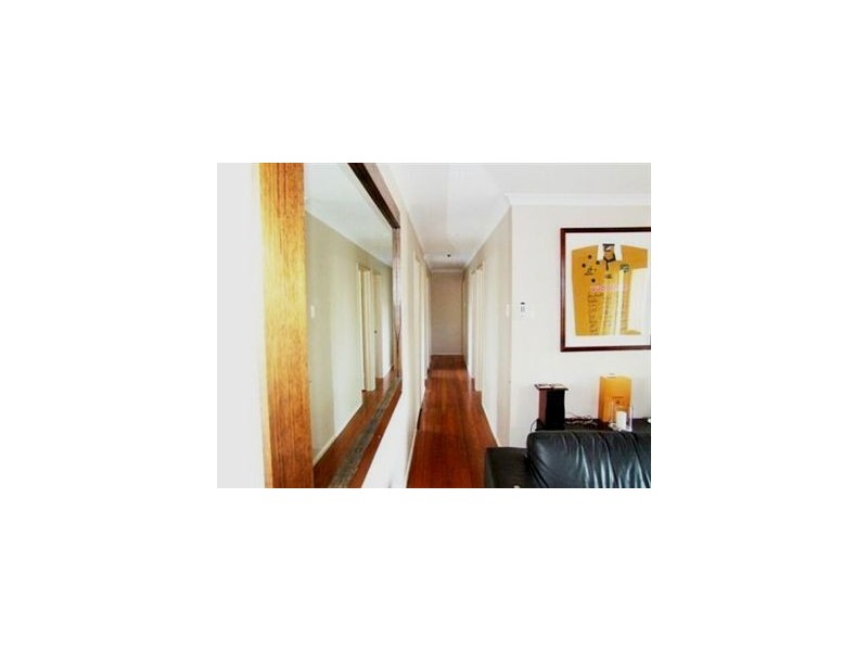 15 Kalimna Street, The Gap QLD 4061