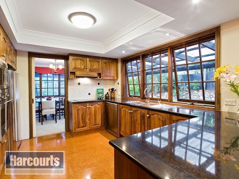 10 Gleneden Court, The Gap QLD 4061