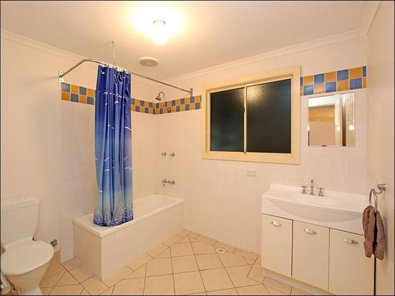 8 Wollundry Place, The Gap QLD 4061