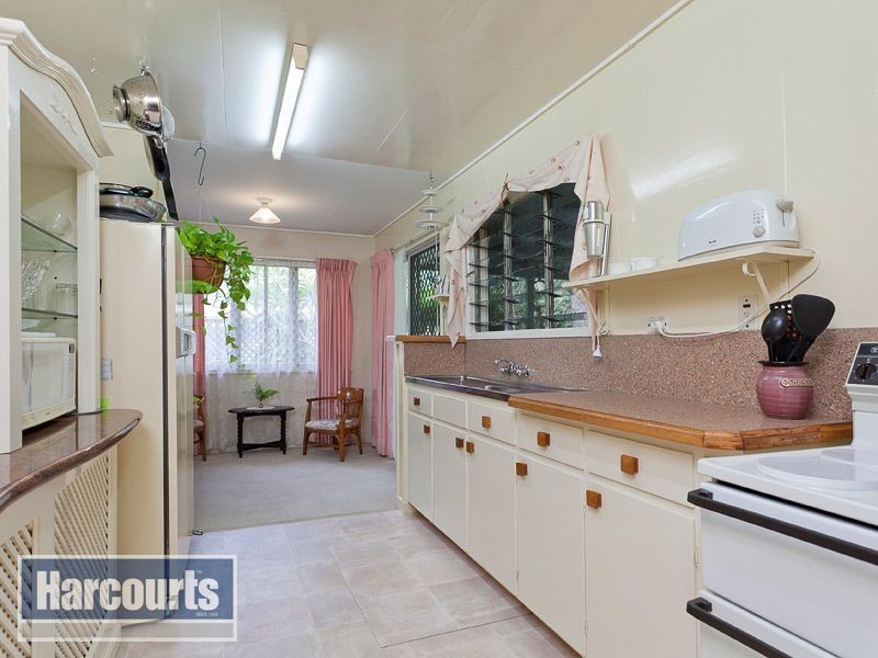 8 Kernel Street, The Gap QLD 4061