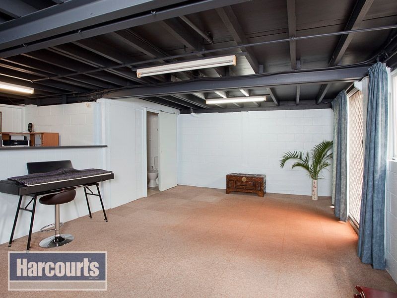 8 Kernel Street, The Gap QLD 4061