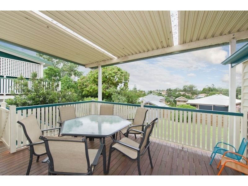 79 Mareeba Road, Ashgrove QLD 4060