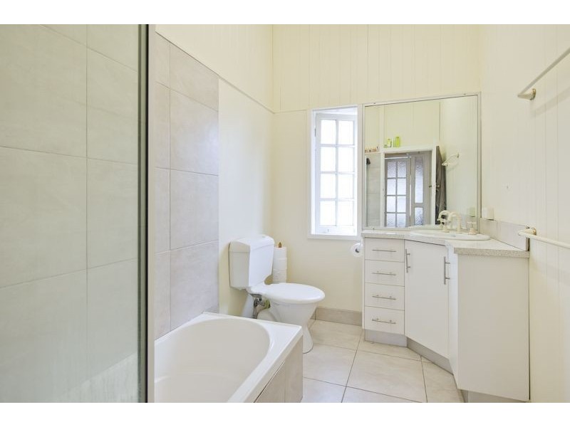 79 Mareeba Road, Ashgrove QLD 4060
