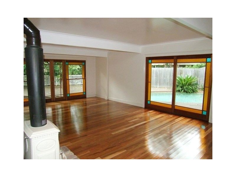 82 Outlook Crescent, Bardon QLD 4065