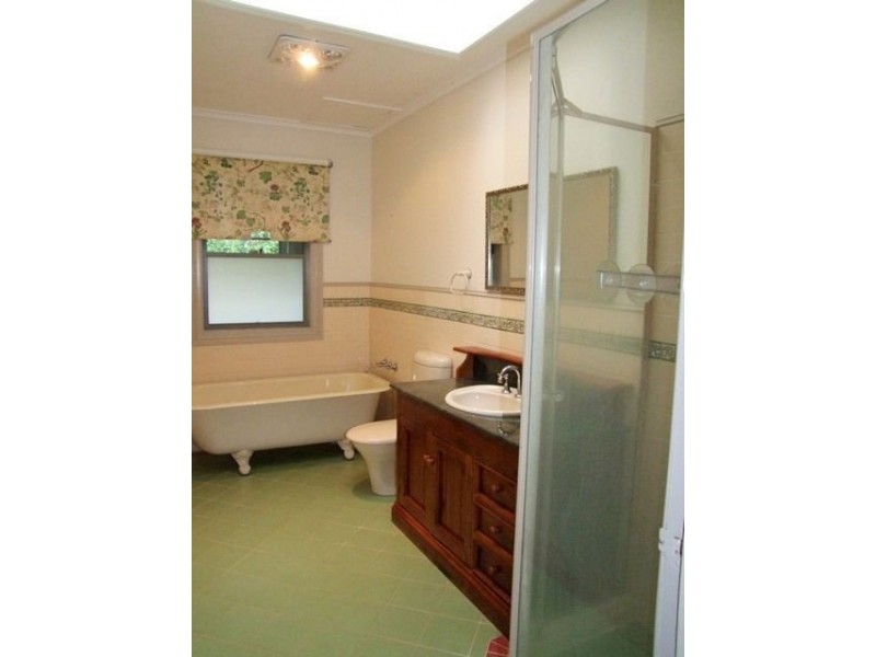 82 Outlook Crescent, Bardon QLD 4065