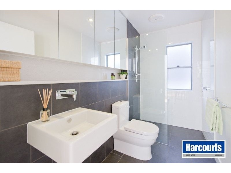 48 Burnham Road, Bardon QLD 4065