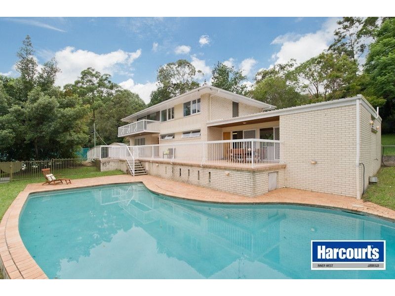 21 Trinder Road, Ashgrove QLD 4060