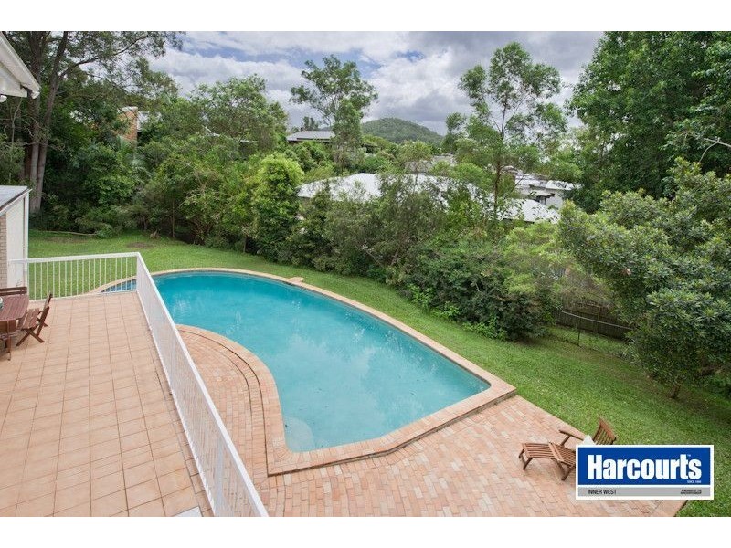 21 Trinder Road, Ashgrove QLD 4060