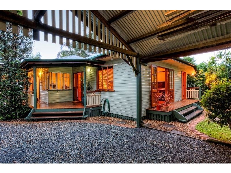 19 Moonya Street, Bardon QLD 4065