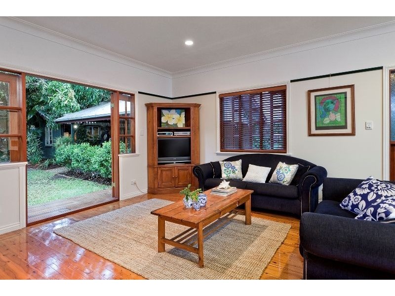 19 Moonya Street, Bardon QLD 4065