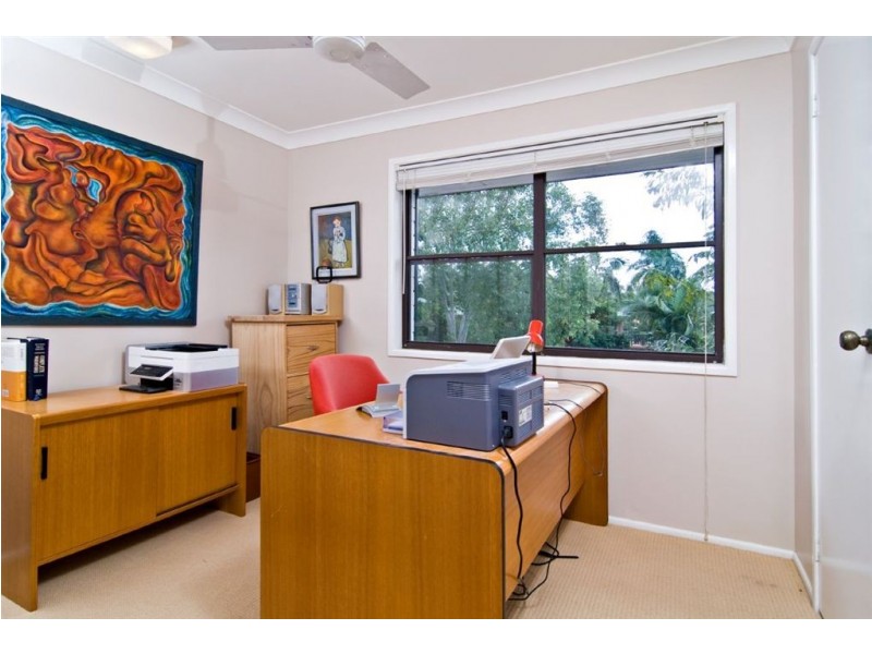 4 Tallawong Place, The Gap QLD 4061