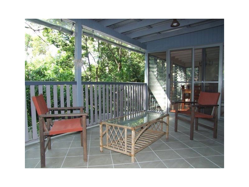 82 Outlook Crescent, Bardon QLD 4065