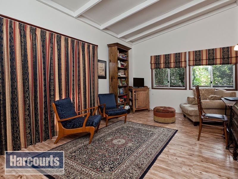 37 Grand Parade, Ashgrove QLD 4060