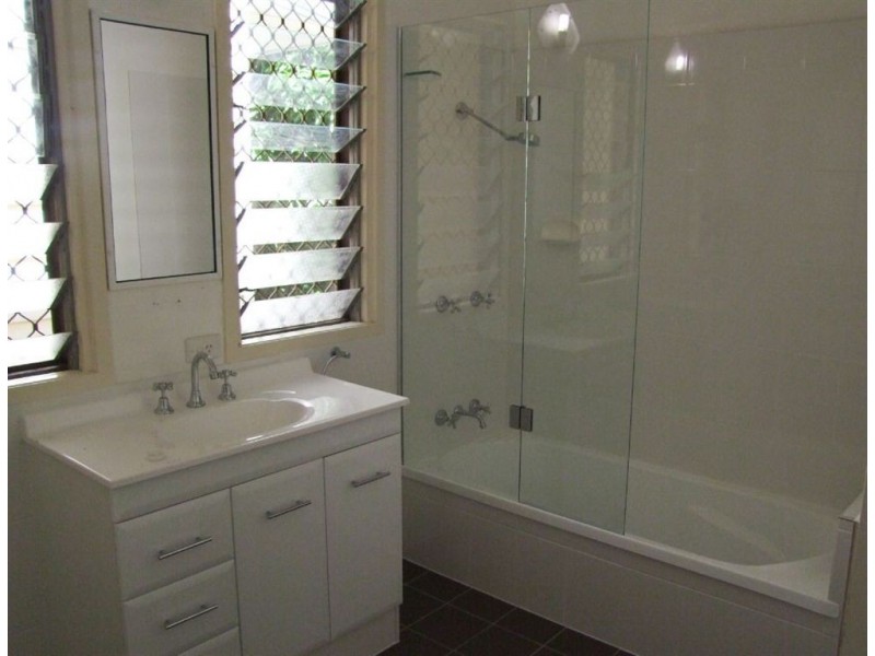 54 Piddington Street, Ashgrove QLD 4060