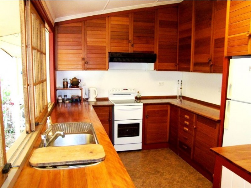 19 Wahroonga Road, Ashgrove QLD 4060