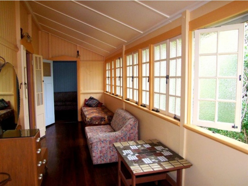 19 Wahroonga Road, Ashgrove QLD 4060