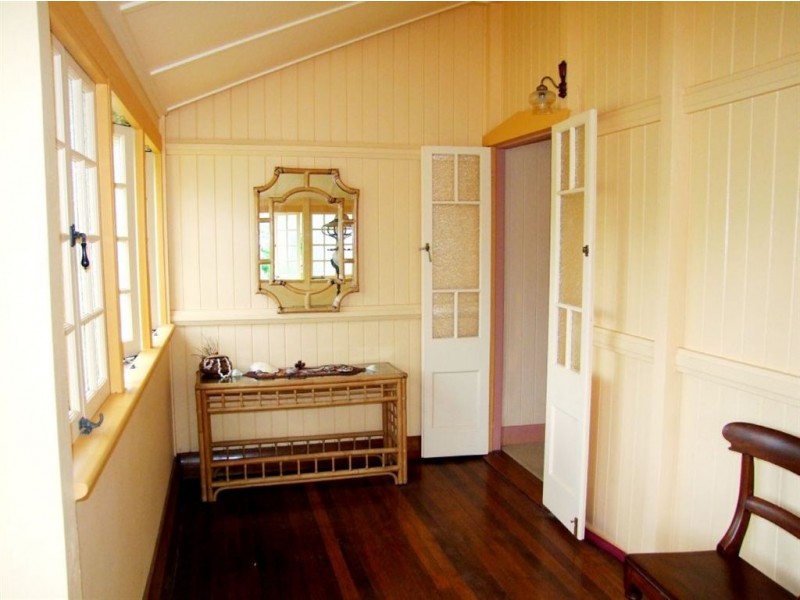 19 Wahroonga Road, Ashgrove QLD 4060