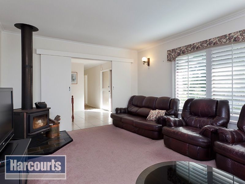 24 Dajarra Street, The Gap QLD 4061