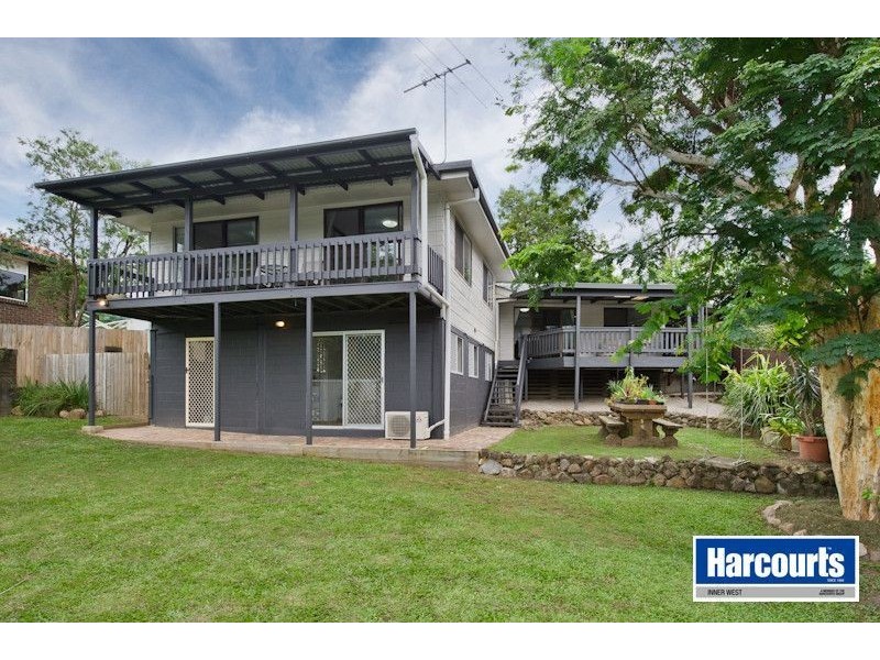 11 Warruga Street, The Gap QLD 4061