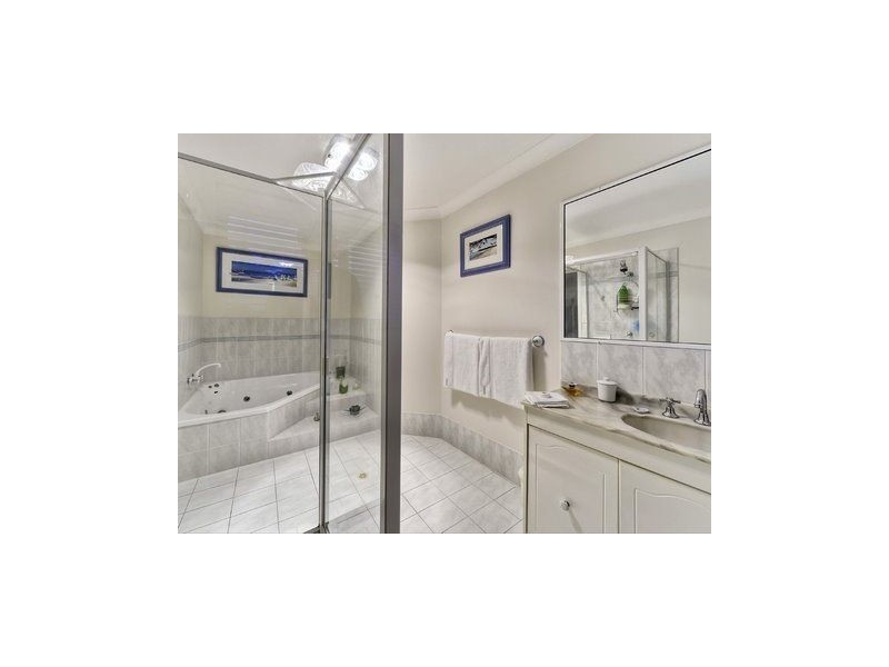 38 Moggill Road, The Gap QLD 4061