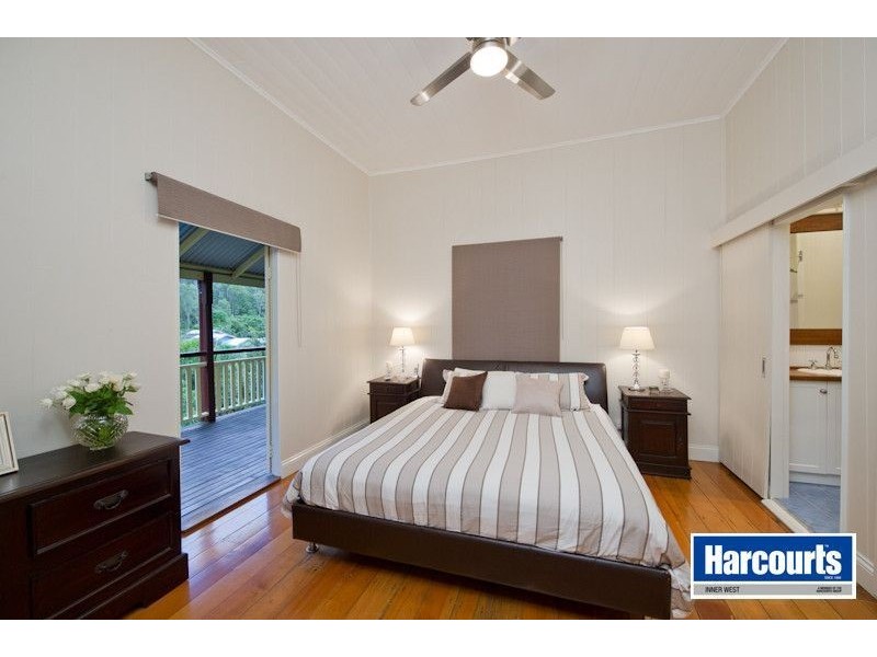 12 Wollundry Place, The Gap QLD 4061