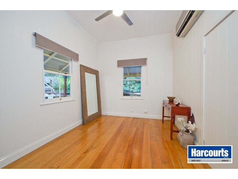 12 Wollundry Place, The Gap QLD 4061