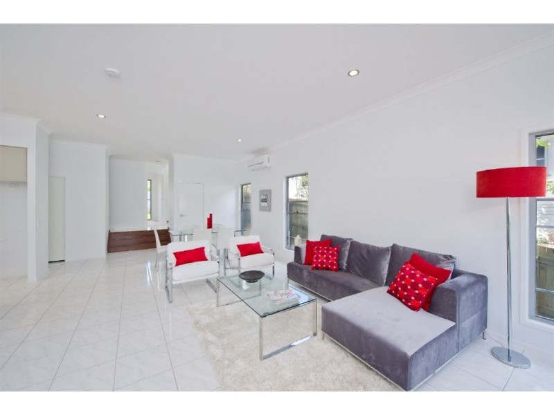 15 Jevons Street, The Gap QLD 4061