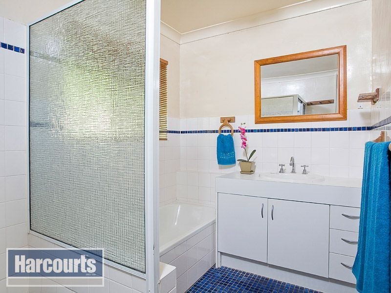 24 Eranga Street, The Gap QLD 4061