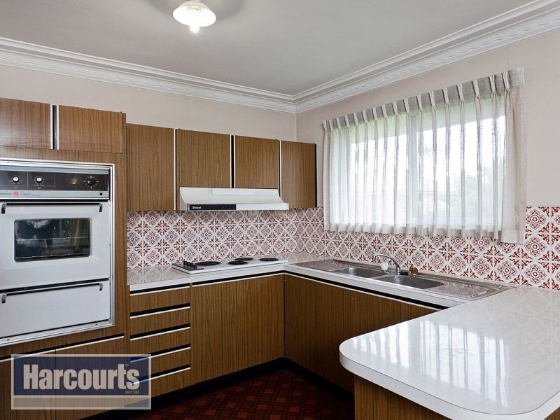 44 Kaloma Road, The Gap QLD 4061