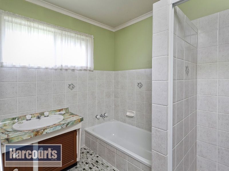 44 Kaloma Road, The Gap QLD 4061