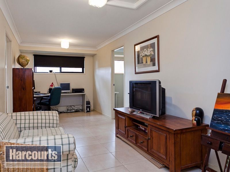 45 Rise Place, Upper Kedron QLD 4055