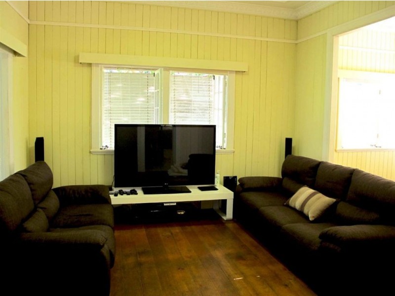 100 Leworthy Street, Bardon QLD 4065