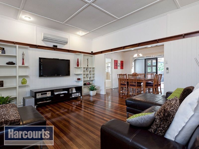 23 Hamilton Road, Wavell Heights QLD 4012