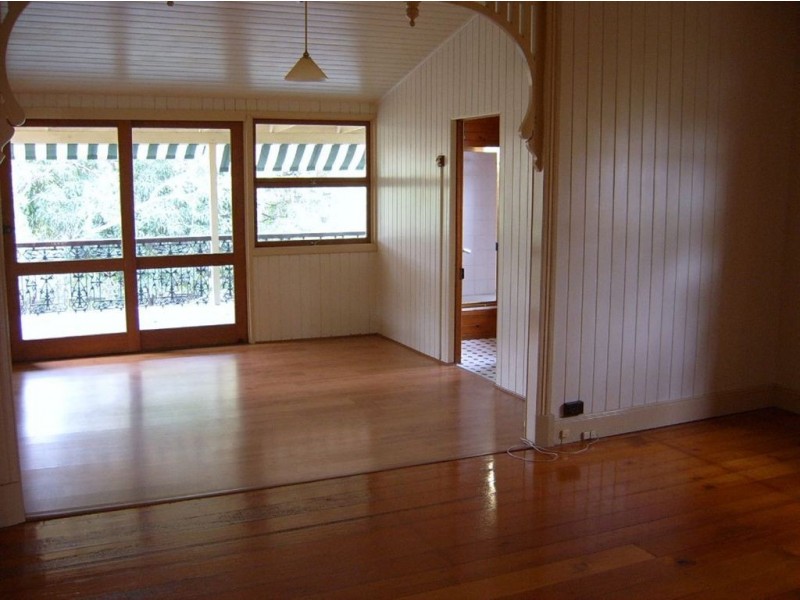 4 Todd Street, Ashgrove QLD 4060