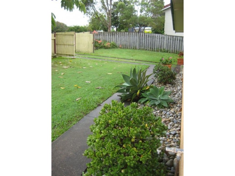 16 Eranga Street, The Gap QLD 4061