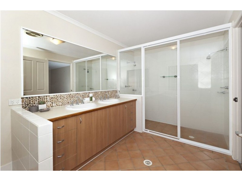 37 Jevons Street, The Gap QLD 4061