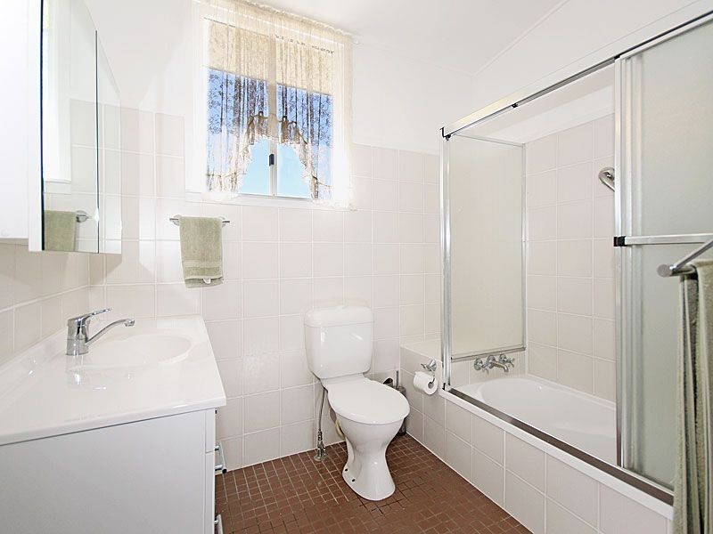 10 Gymea Street, The Gap QLD 4061