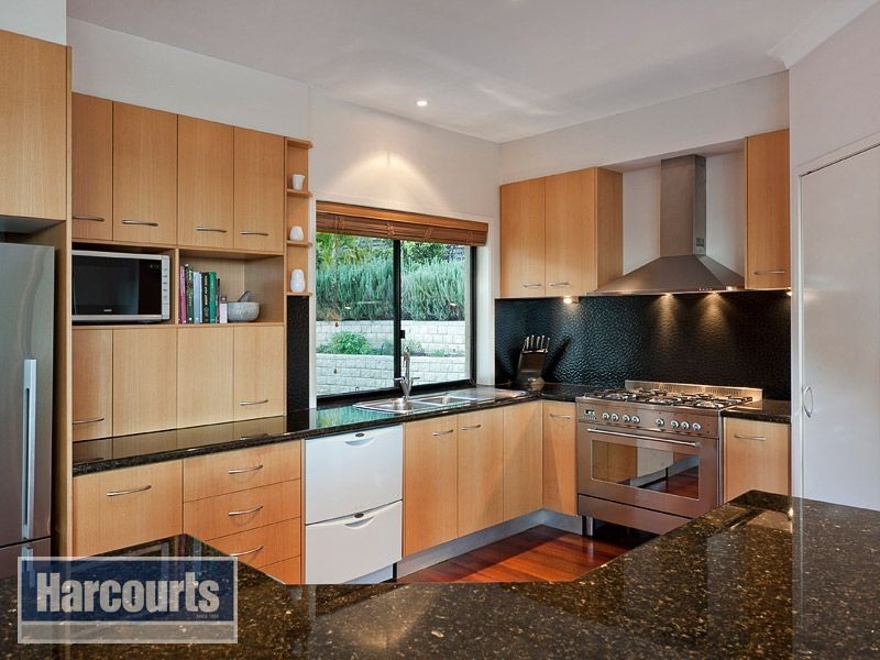 35 Kimruska Place, The Gap QLD 4061