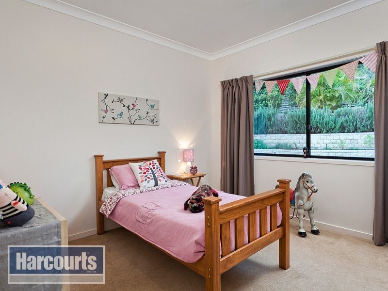 35 Kimruska Place, The Gap QLD 4061