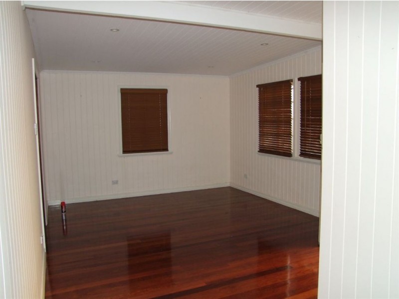 23 Warmington Rd, Ashgrove QLD 4060